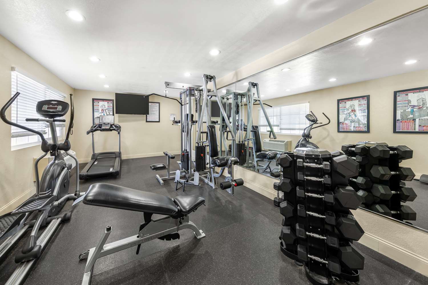 Best Western Plus Ontario Airport & Convention Center 18/31