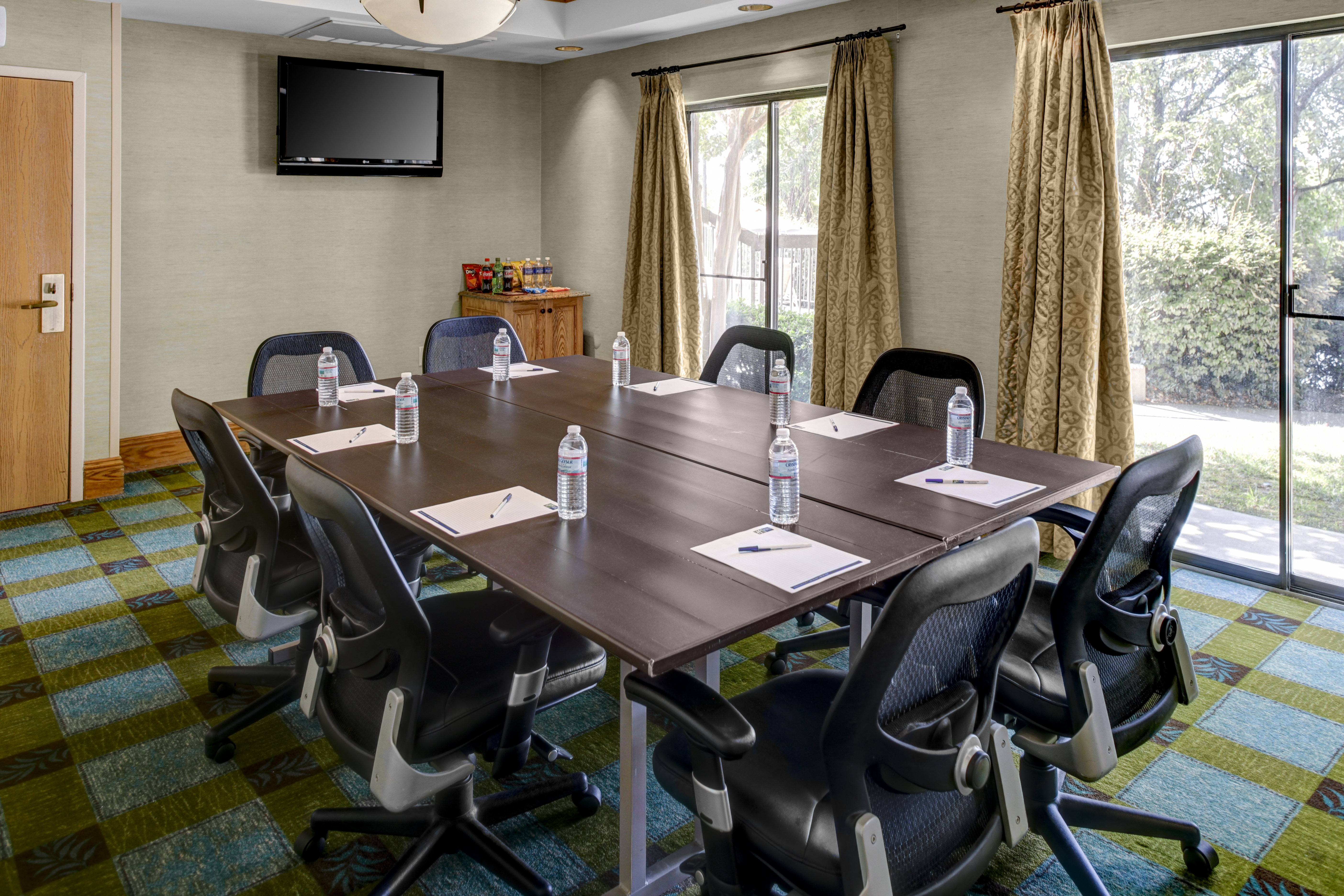 Holiday Inn Express Suites Atlanta Buckhead 22/25