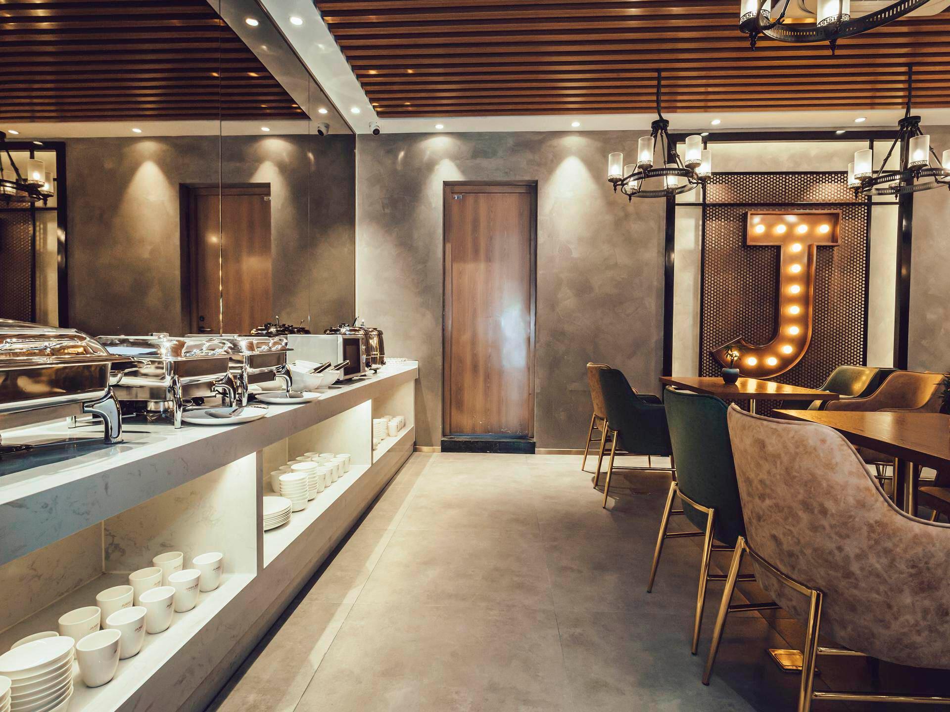 James Joyce Coffetel (Beijing Daxinghuangcun Zaoyuan Subway Station) 32/46