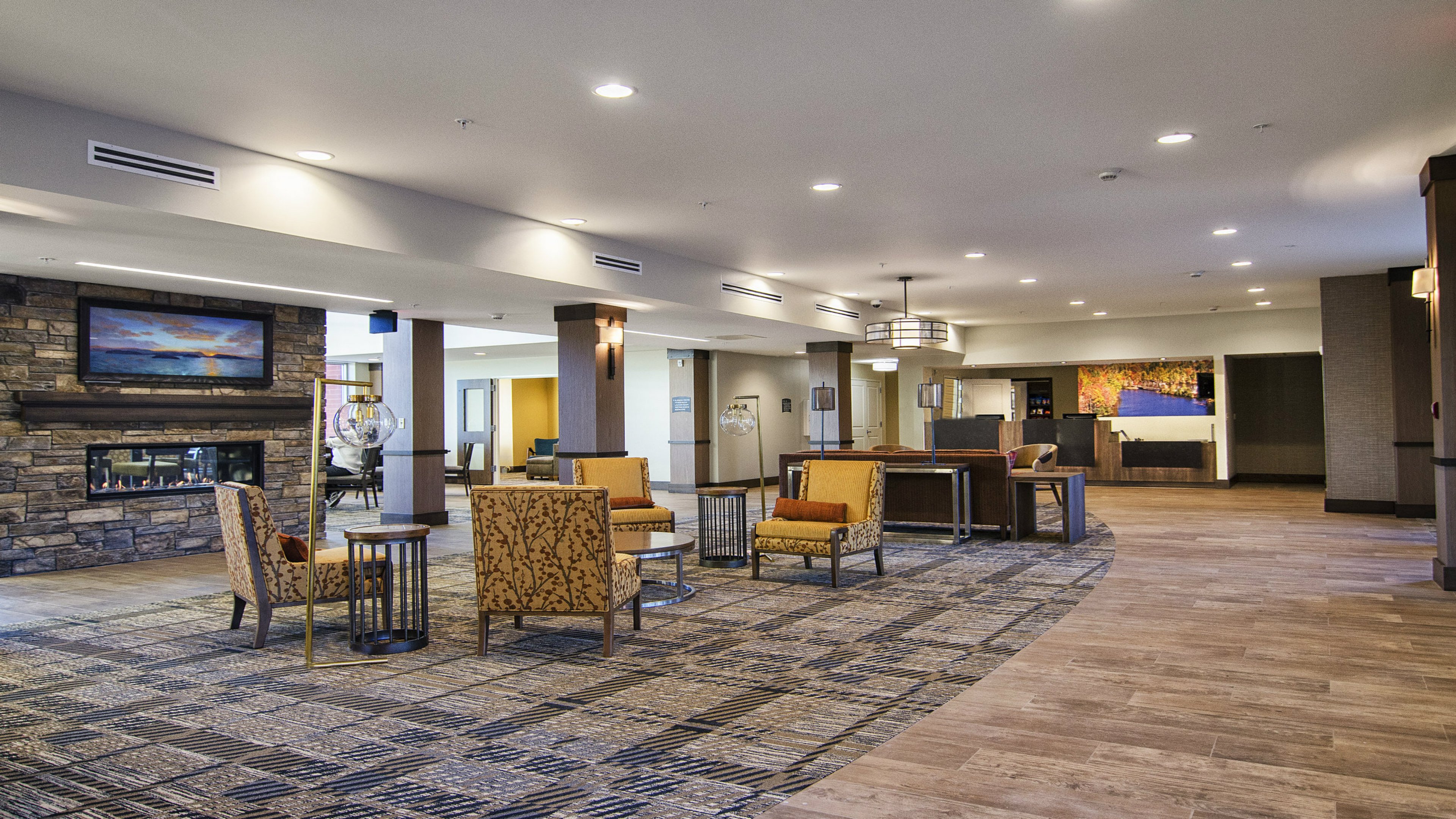 STAYBRIDGE SUITES MARQUETTE 16/82