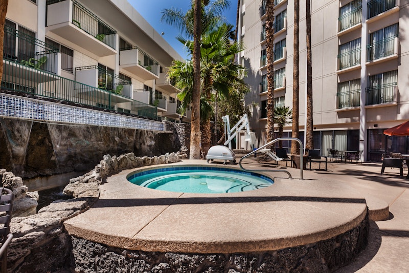 DoubleTree by Hilton Phoenix Midtown 49/50