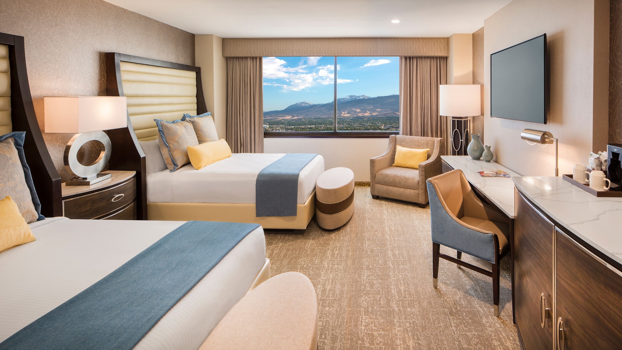 SIERRA, 2 QUEEN BEDS