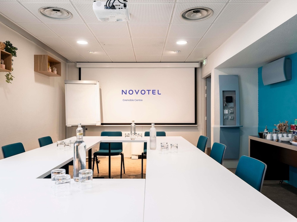 NOVOTEL GRENOBLE CENTRE 63/72