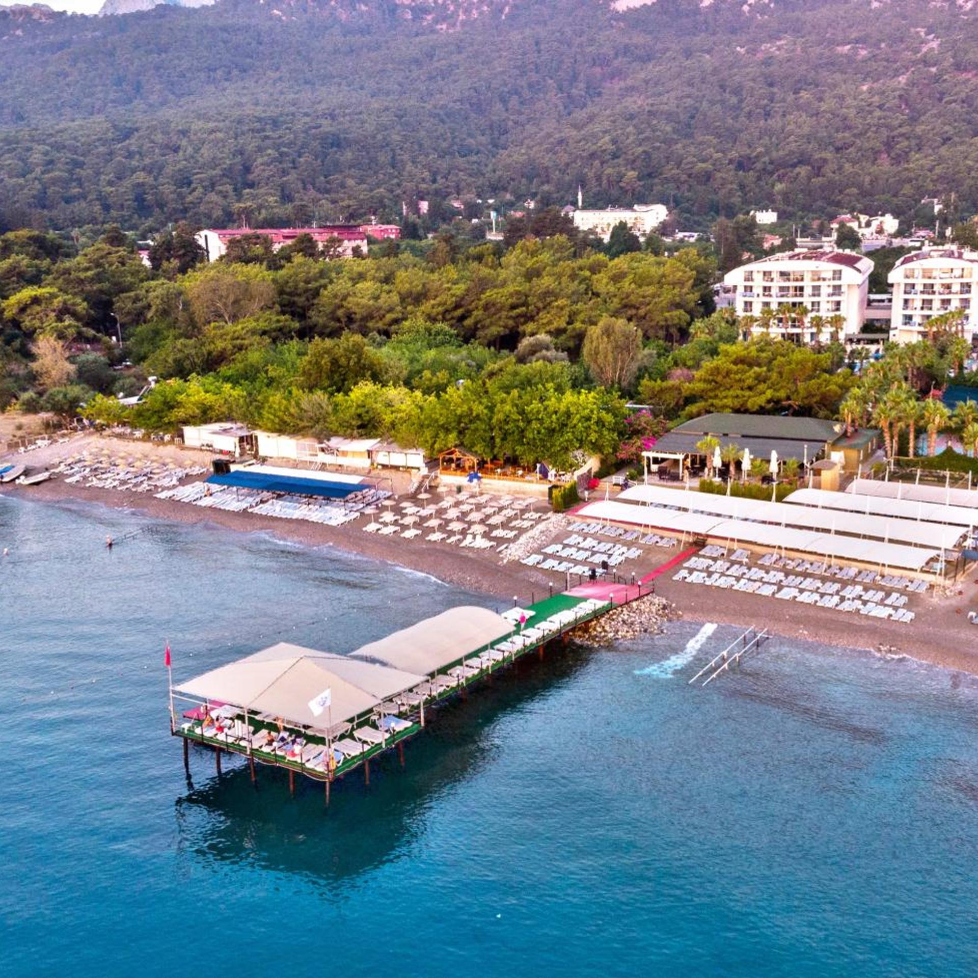 Ring Beach Hotel 37/45