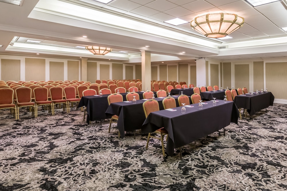 Wyndham Houston near NRG Park/Medical Center 51/56