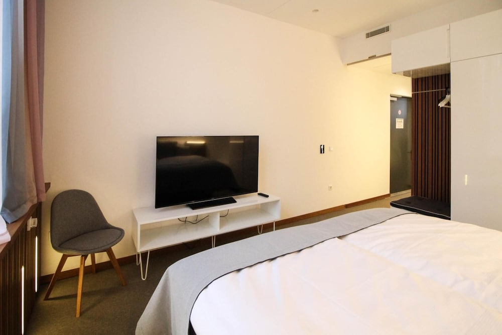 H24 Hotel Berlin Lichtenberg 13/59