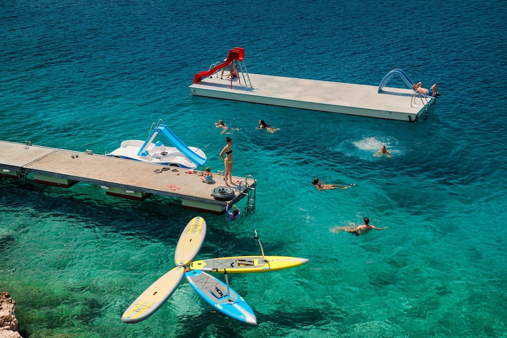 Gava Waterman Milna Resort 45/74