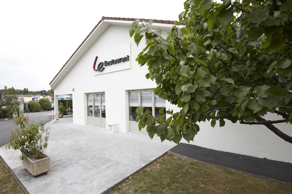 CAMPANILE BAYONNE 45/49