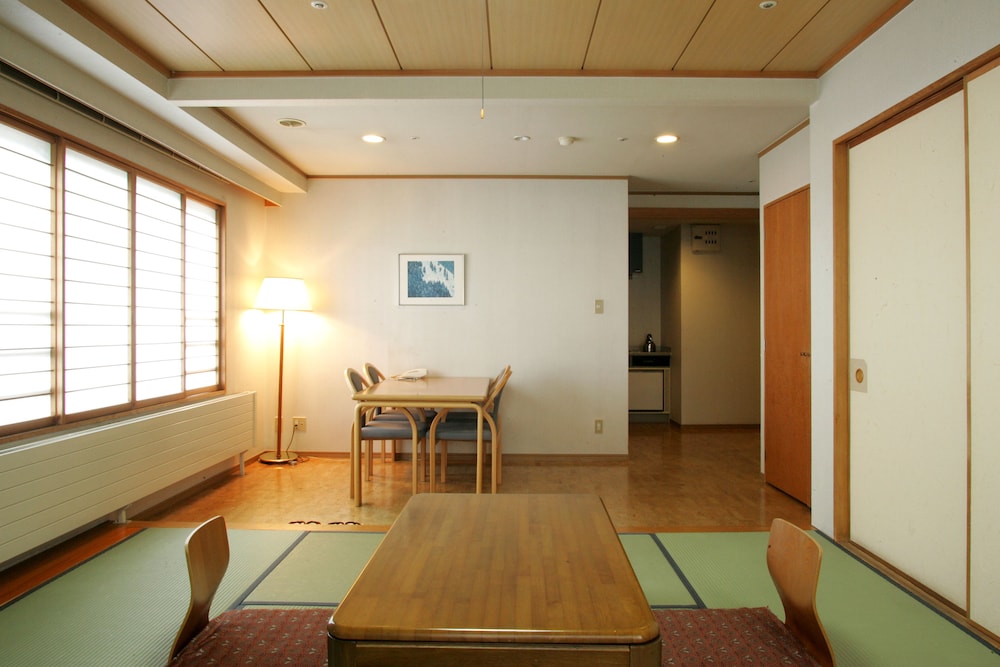 Saito Hotel 29/39