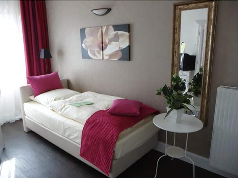 Arthotel ANA Residence 27/75