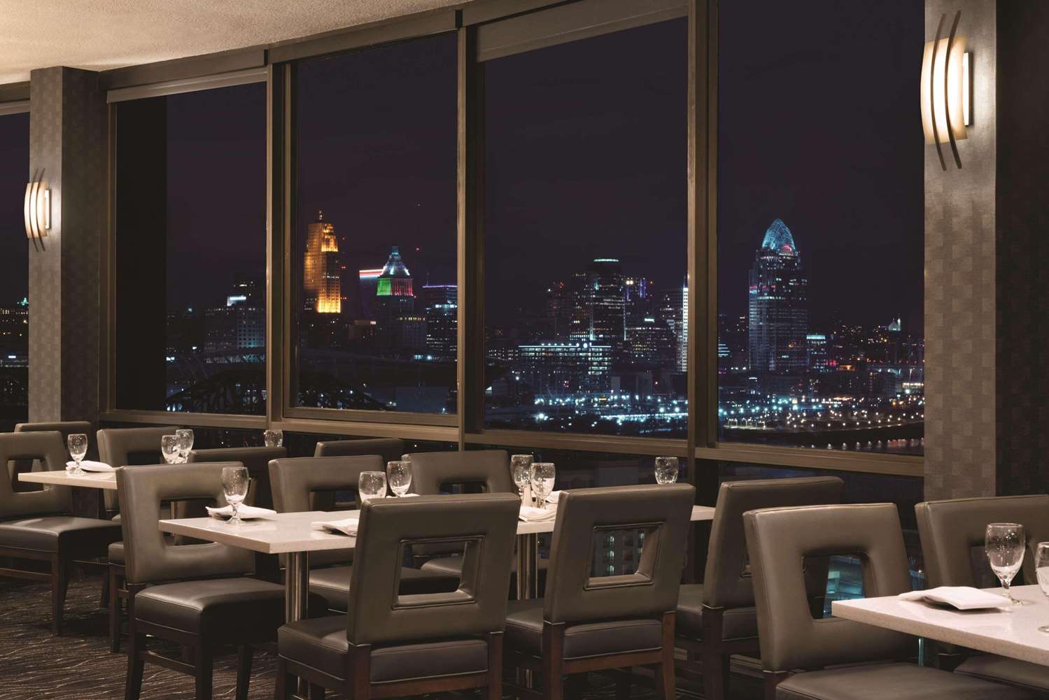 Radisson Hotel Cincinnati Riverfront 28/60