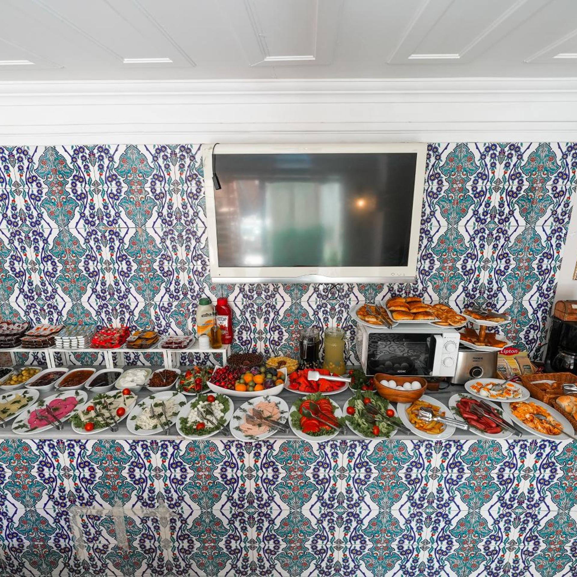 Ersari Hotel 44/56