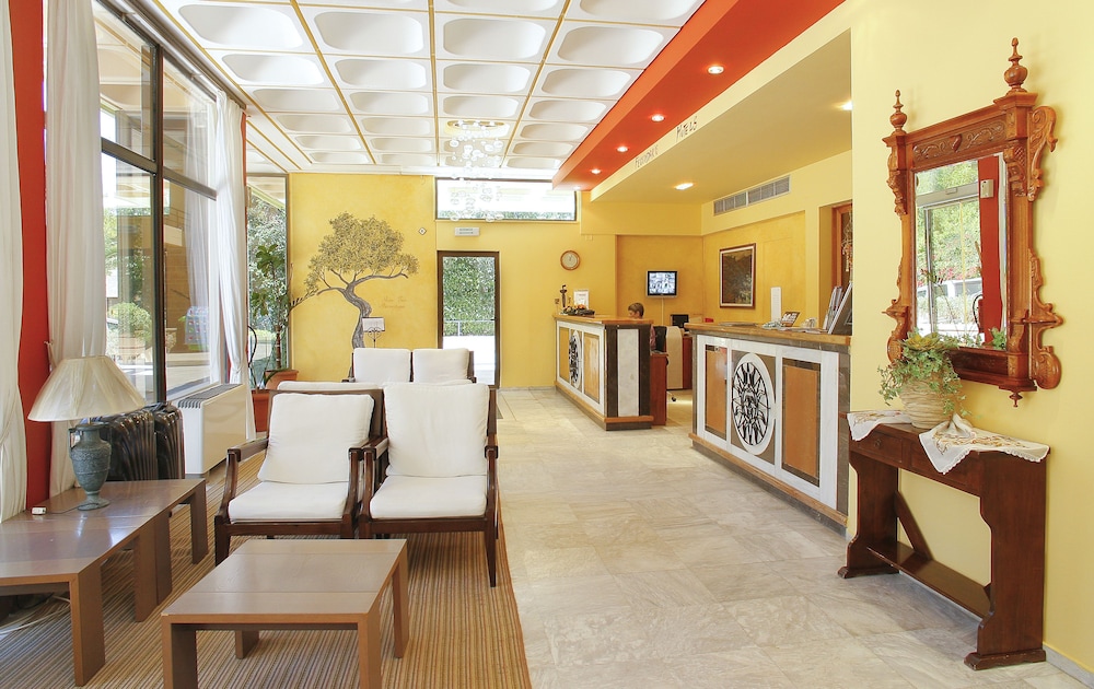 Golden Sand Hotel 56/65