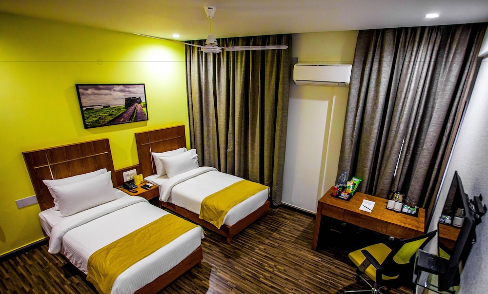 Northern Suites 13/50