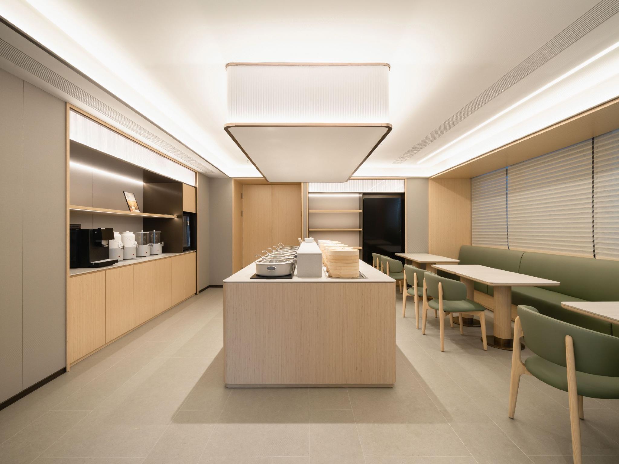 Ji Hotel (Beijing Road Pedestrian Street Tianzi Wharf) 34/50