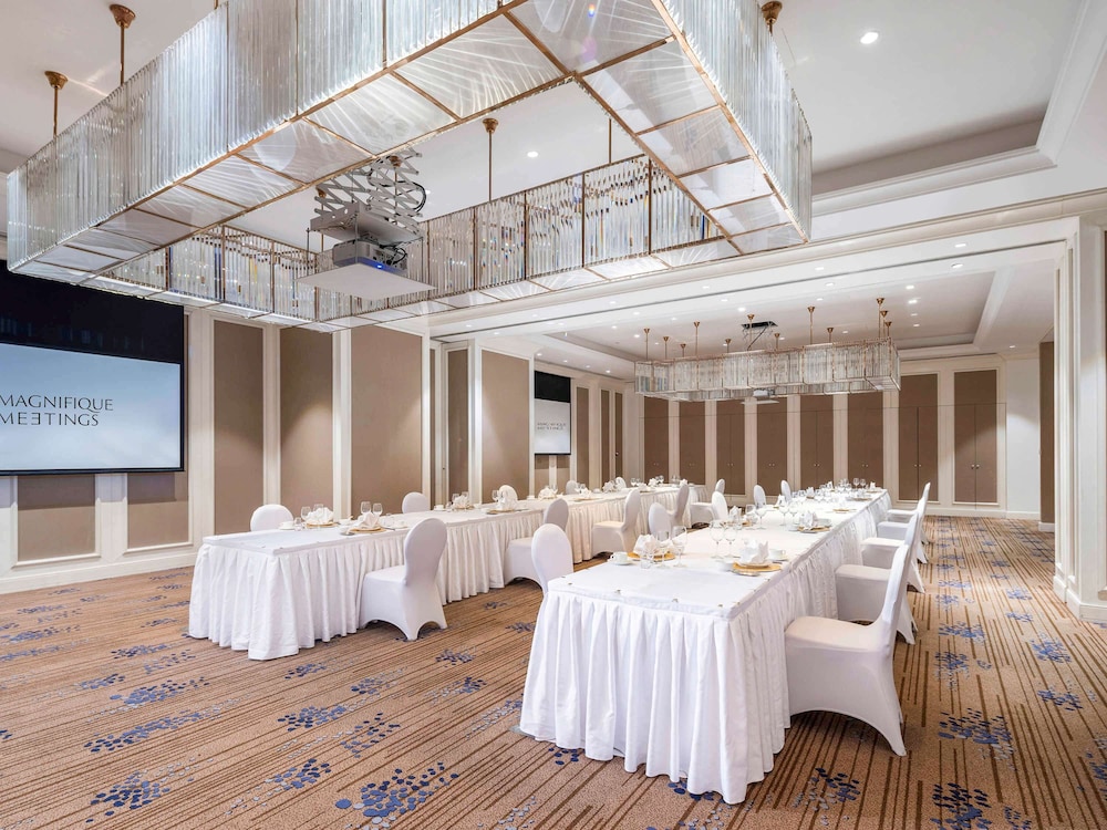 Sofitel Xining 68/72