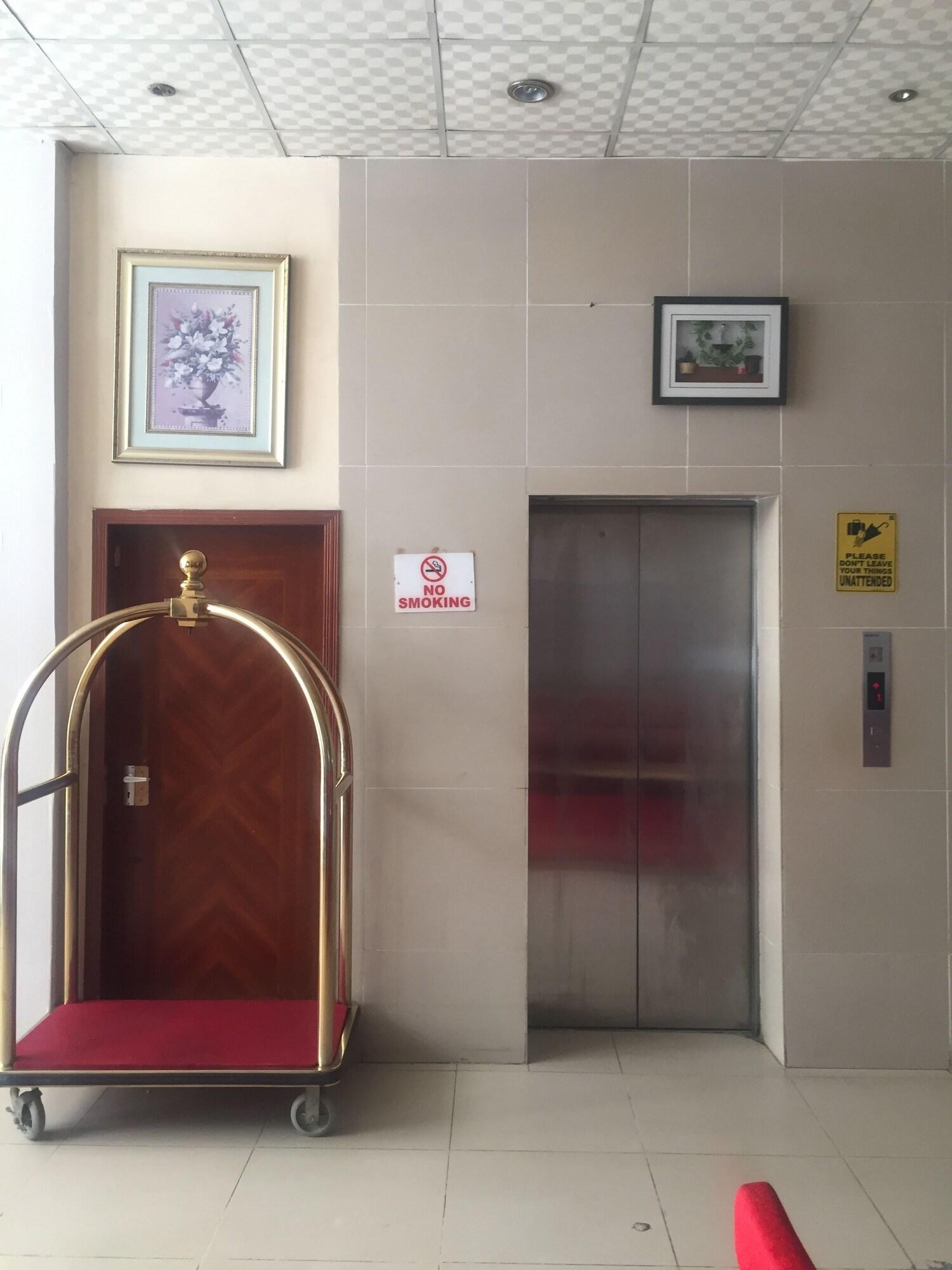 Rungwe Palace Hotel 6/16