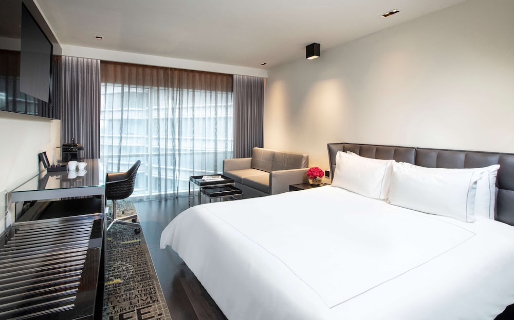 STUDIO, DOUBLE BED, SOFA