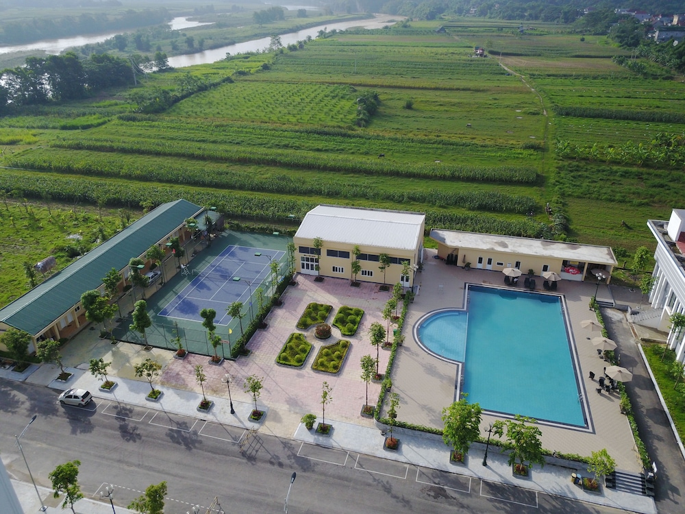 Muong Thanh Grand Con Cuong Hotel 36/39