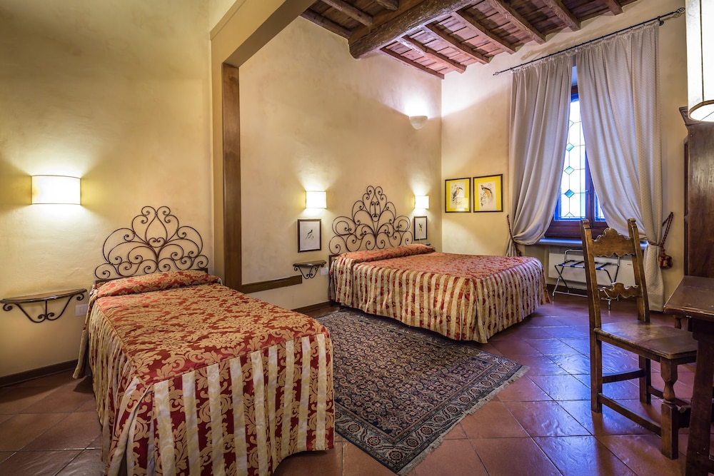 Hotel Marios 20/56
