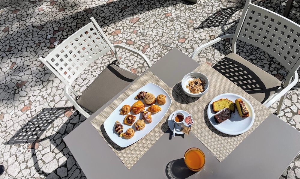 Franca Hotel 34/50