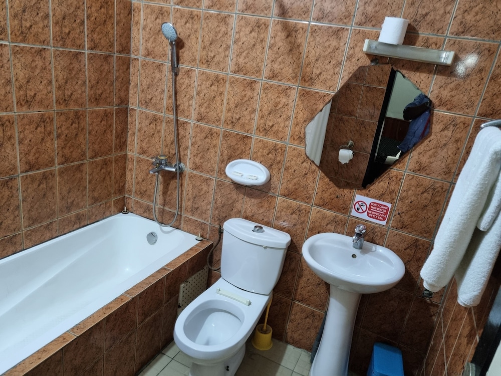 Saffana Hotel 33/34