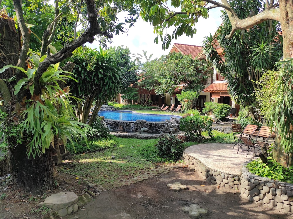 Duta Garden Boutique Villa 16/65