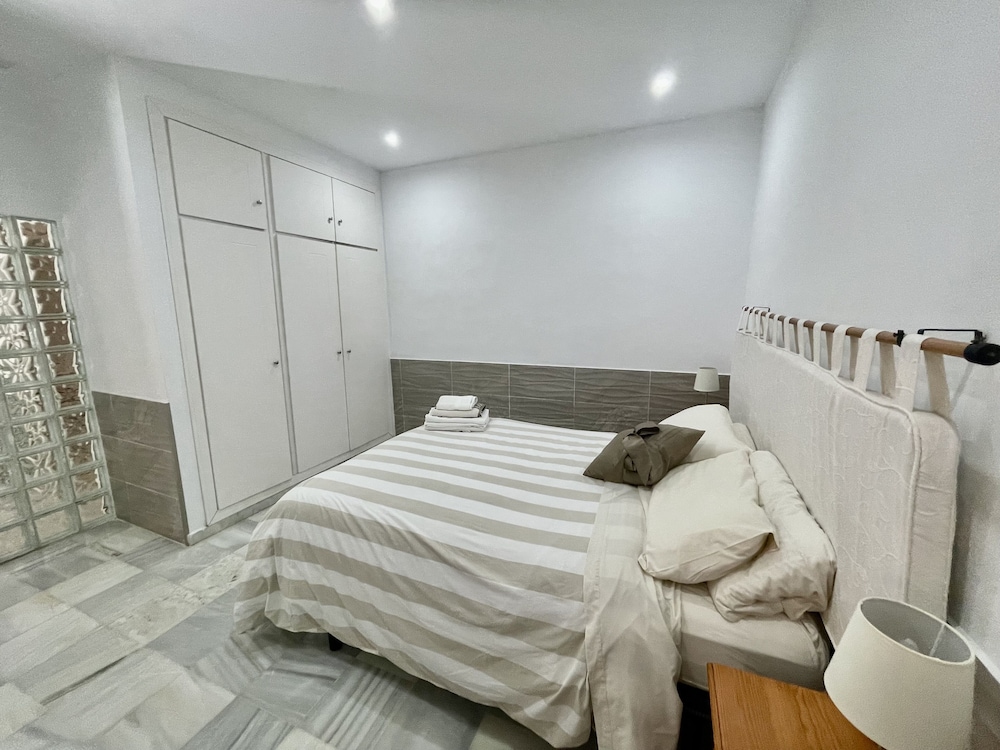 Apartamentos Puerto Sherry 11/50