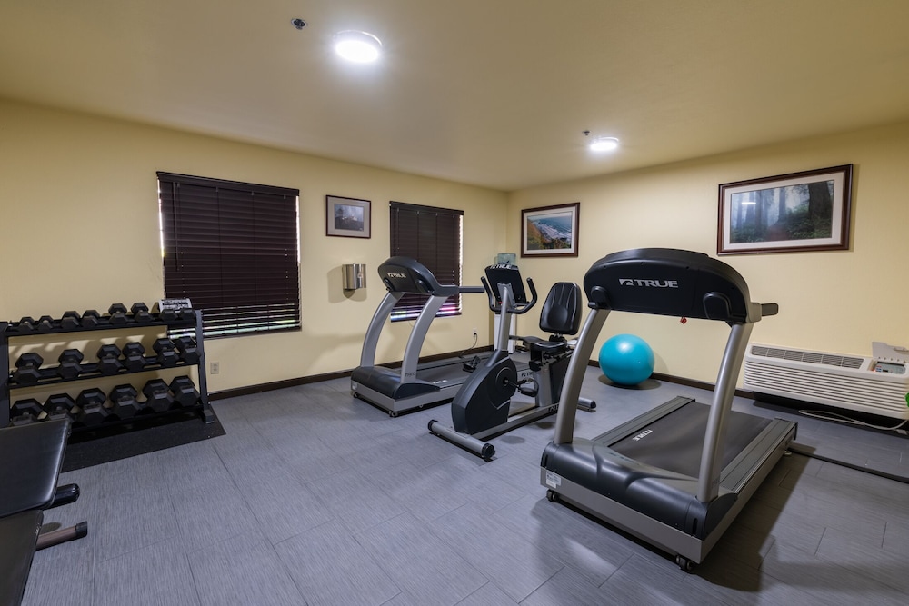 Quality Inn & Suites Crescent City Redwood Coast 30/52