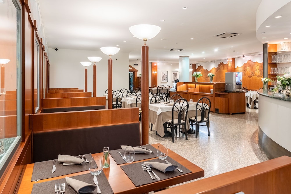 Shg Hotel Bologna 46/64