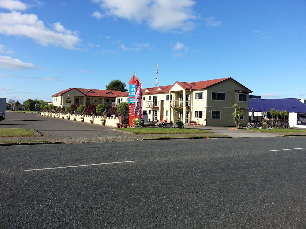 New Castle Motor Lodge 47/53