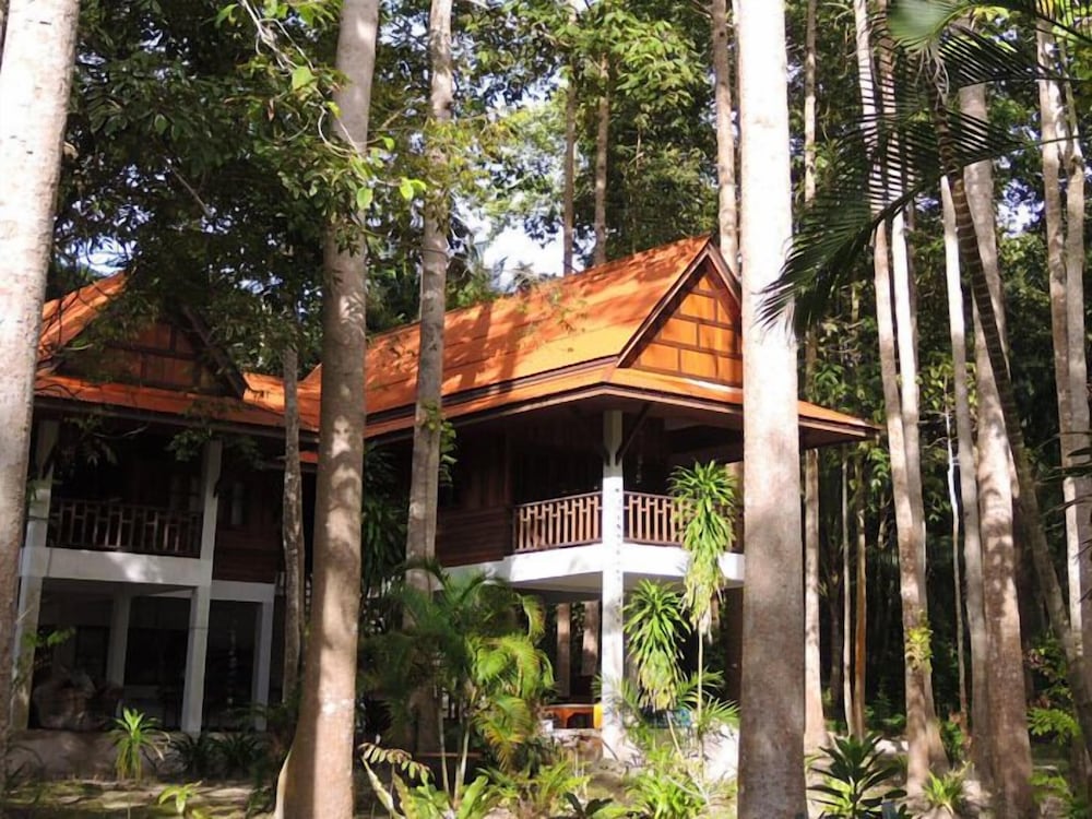 JOY BUNGALOW 16/49