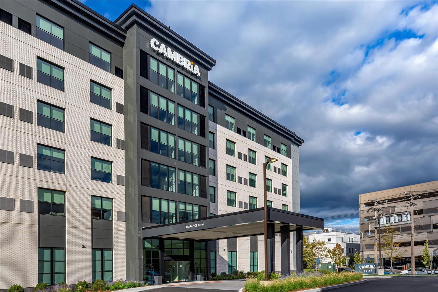 Cambria Hotel New Haven University Area 4/42