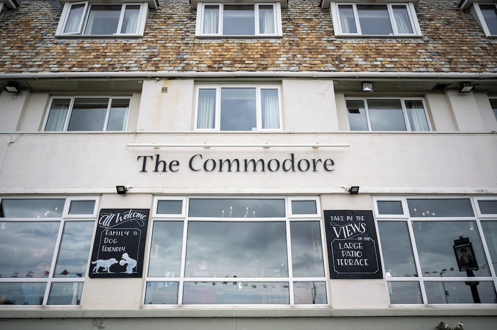Commodore Hotel 2/61