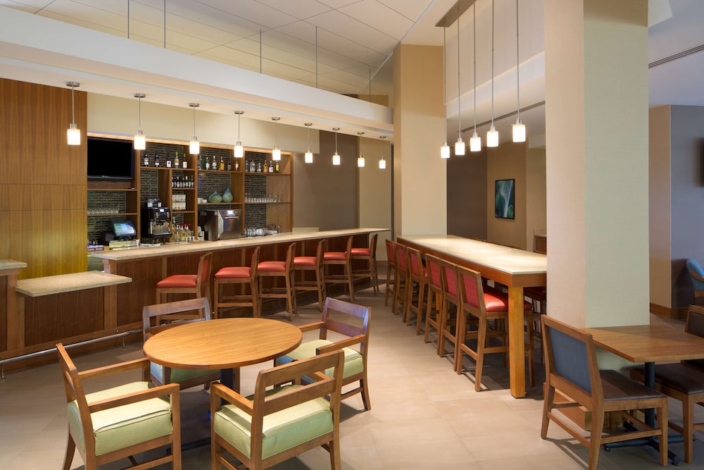 Hyatt Place Denver Cherry Creek 58/72
