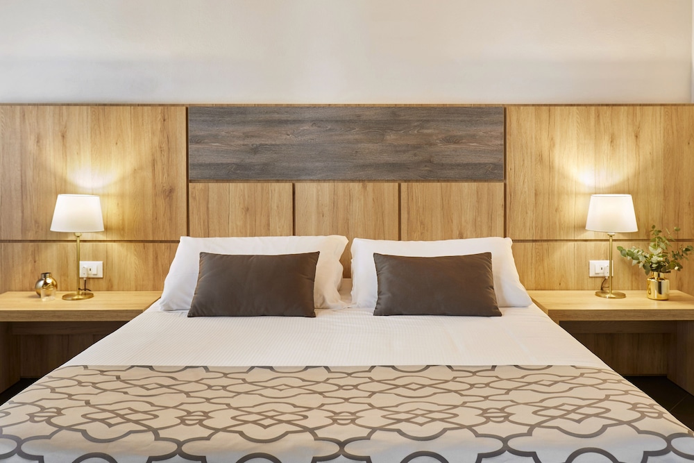 SETTE ANGELI ROOMS 40/72