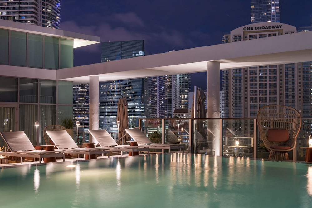 Novotel Miami Brickell 68/74