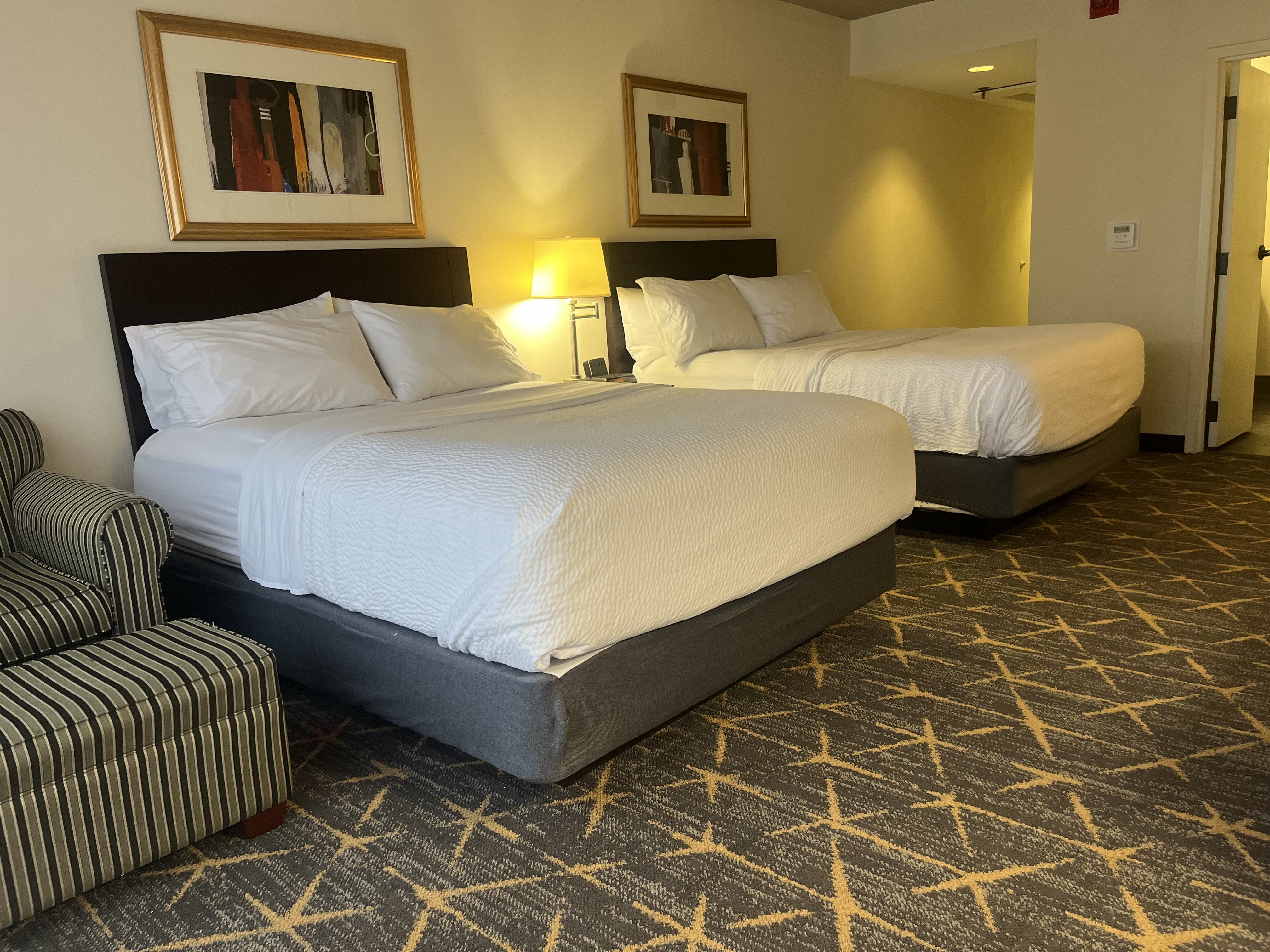 Holiday Inn Hotel And Suites Springfield I 44 25/77