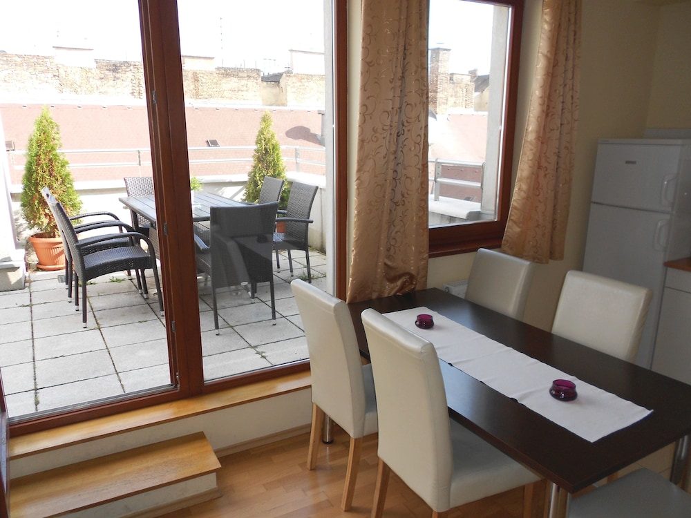 Trendy Deluxe Apartments 23/40
