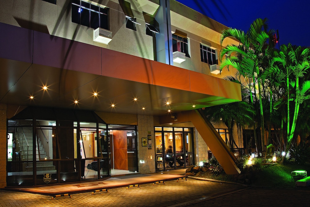 LIRA HOTEL 2/63