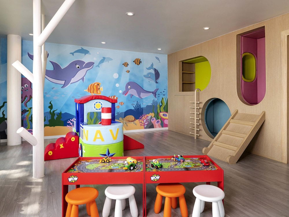 Novotel Rayong Rim Pae Resort 70/76