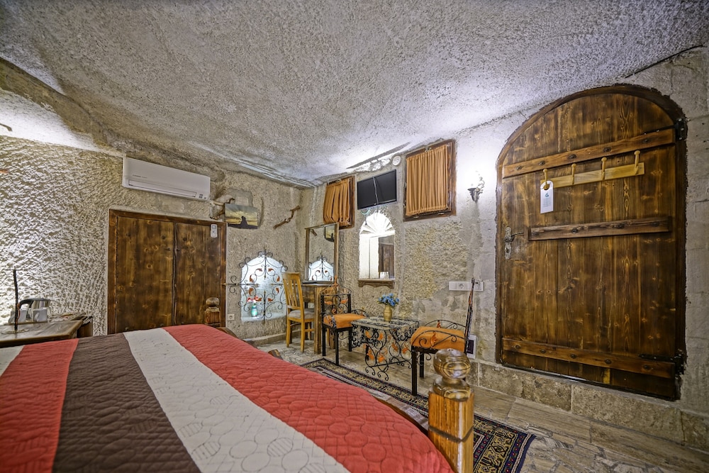 Maccan Cave Hotel 26/70