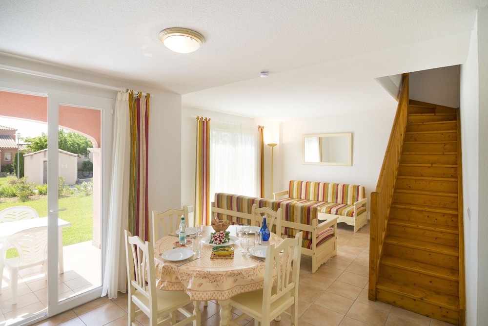 Residence Vacanceole Port Minervois / Les Hauts du lac 43/67