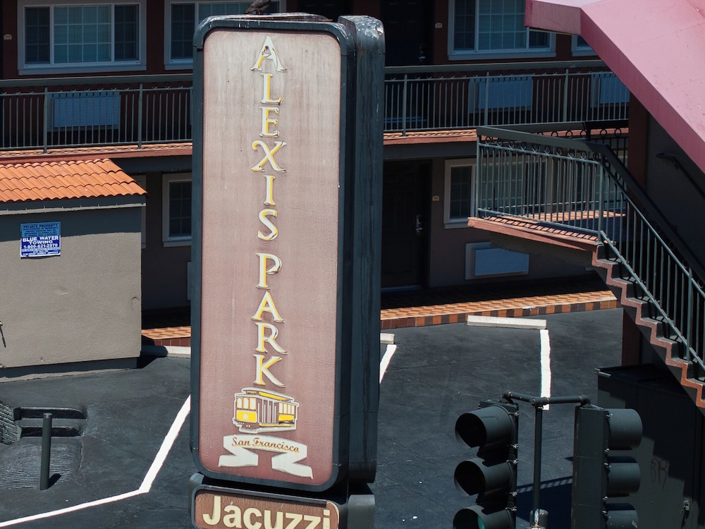 Alexis Park Hotel photo2
