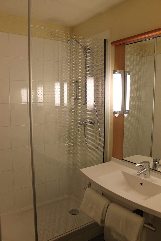 Hotel Ibis Avallon 52/55