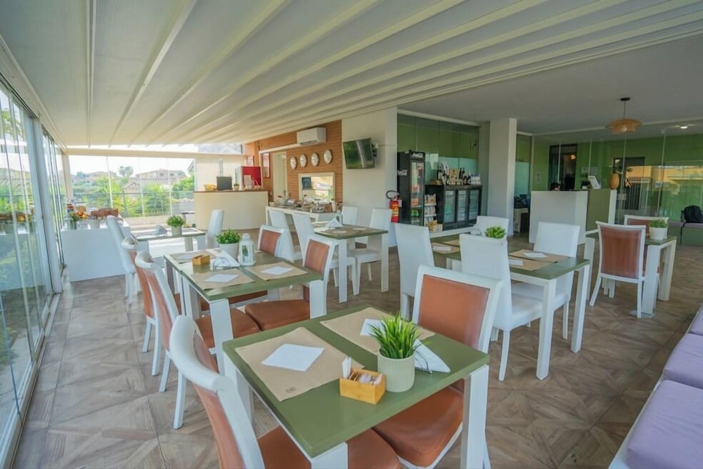 Isa Fiumicino Airport Residence 36/50