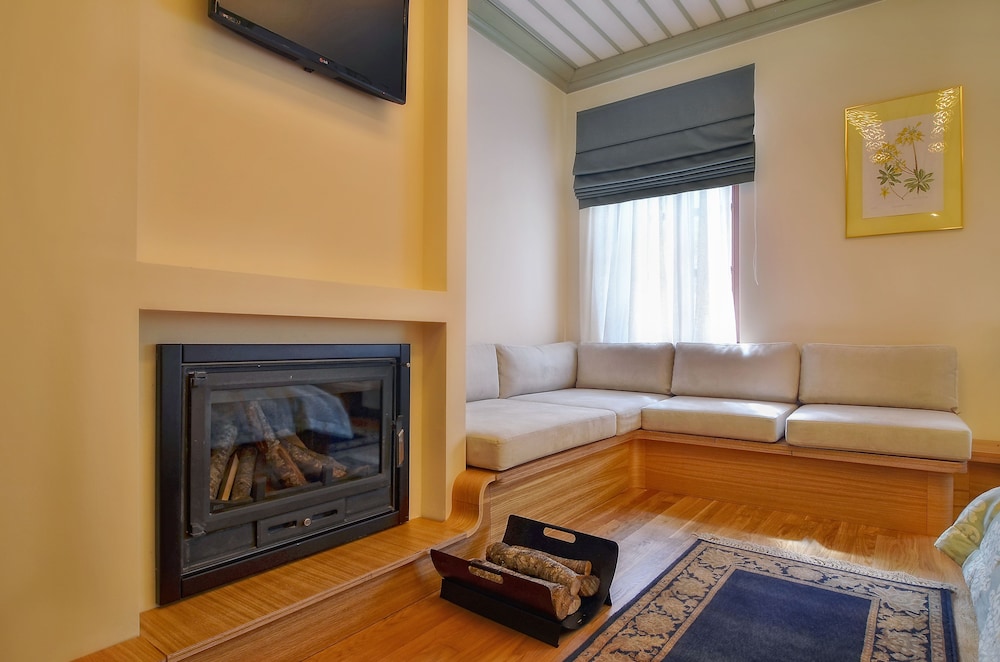 Dilofo Hotel Luxury Suites 26/51