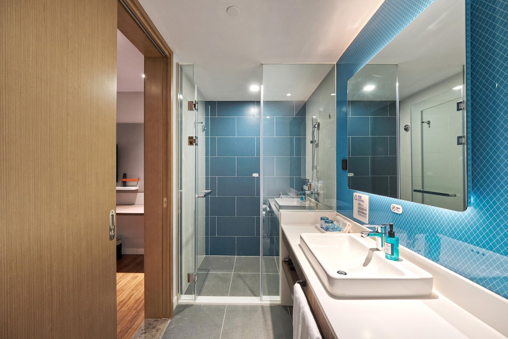 Holiday Inn Express Shanghai Hongqiao North 19/70