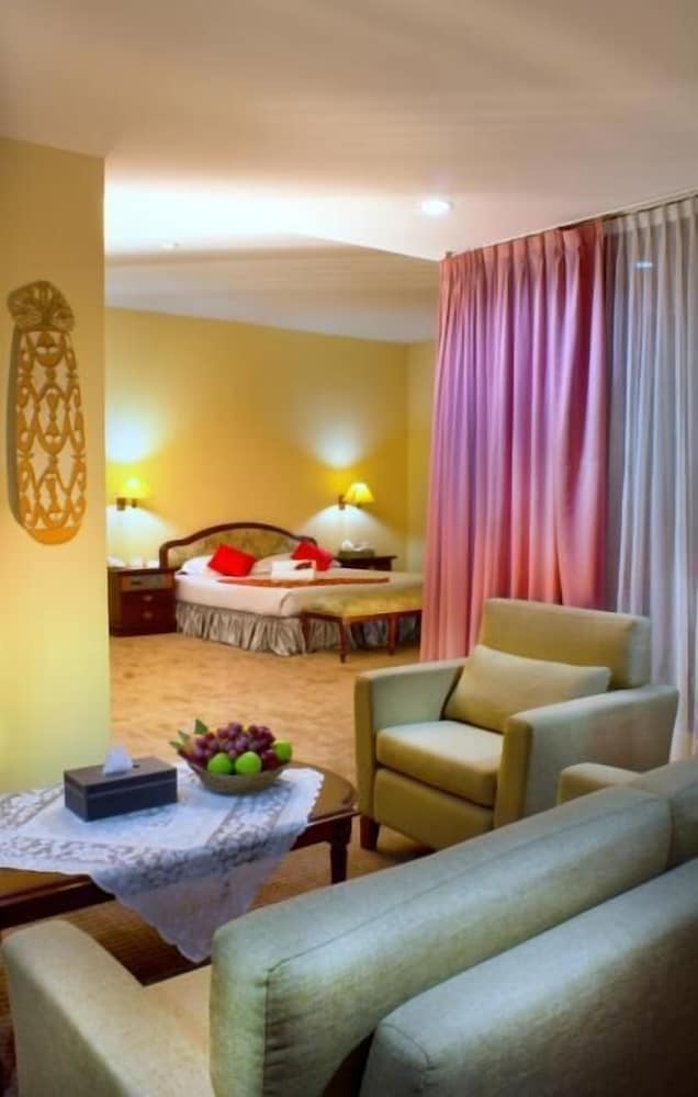 HOTEL MARIAT SORONG 40/54