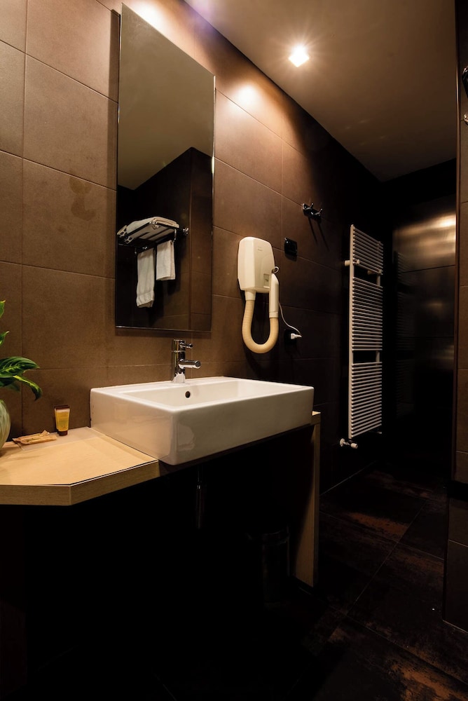 Axolute Comfort Hotel 48/50
